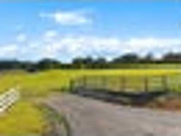 Superb location No covenants