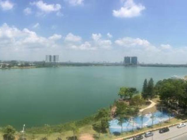 SuperB Lake View Skyvilla DIsland Puchong Corner Unit With Fully Reno