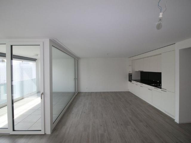 SUPERB MODERN ACCOMMODATION!