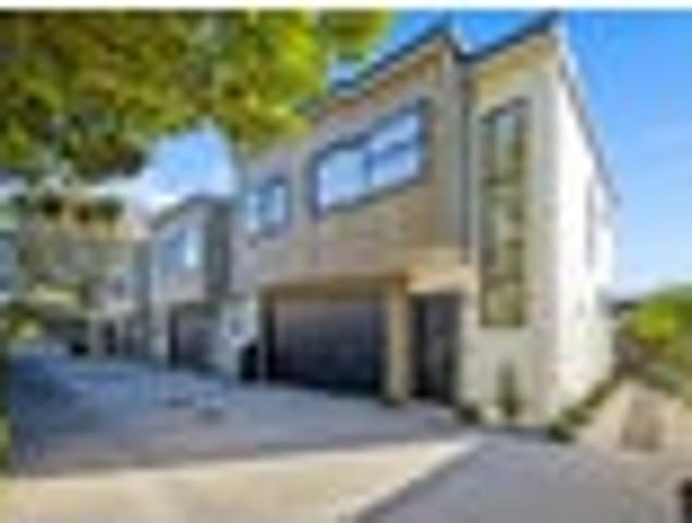 Superb Modern Living