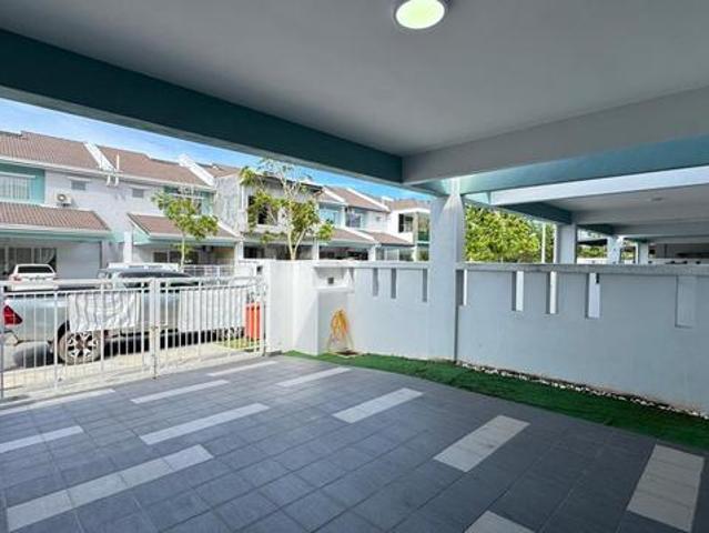 Superb Well Maintained Double Storey For Rent