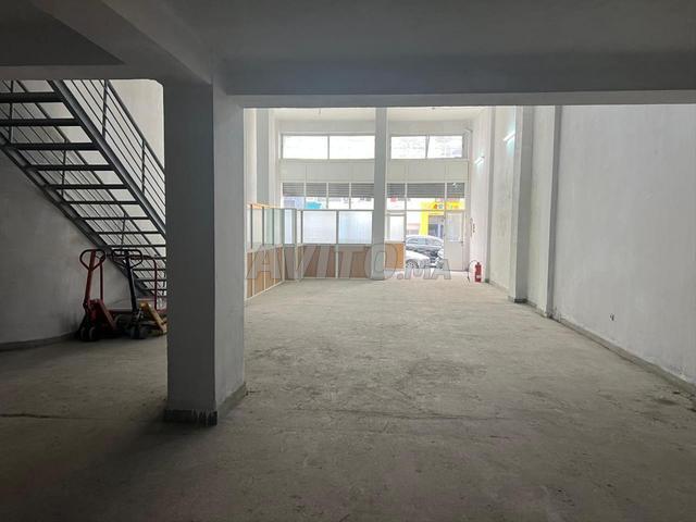 Superbe Magasin de 300 m² à Belvédère