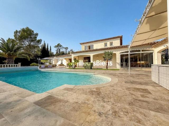 Superbe maison 268m² Roquebrune sur Argens