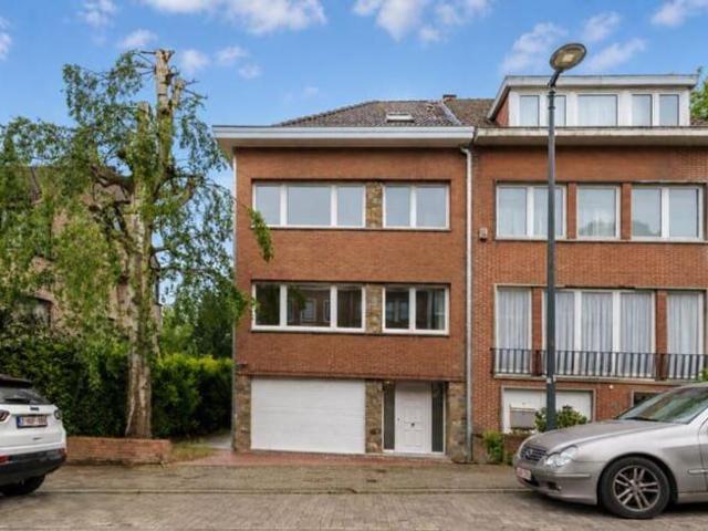 SUPERBE MAISON 3/4 CH AVEC JARDIN SUD OUEST