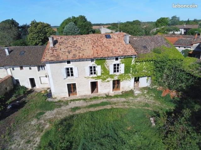 Superbe Maison à Rénover Gros potentiel Sur Un Terrain de 8162m²