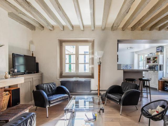 Superbe maison contemporaine de 150m2 Entièrement rénovée Coeur de Ville au calme