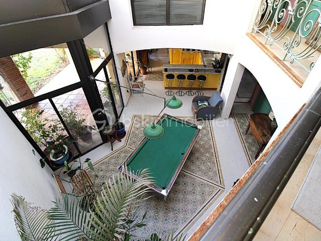 Maison d'architecte d'exception – 204 m² habitables au cœur du village