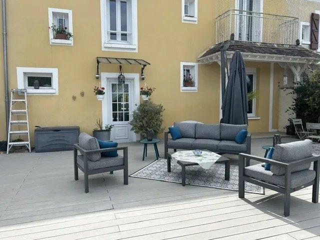 Superbe maison de 5 chambres à vendre à Saint Jean les deux Jumeaux, France