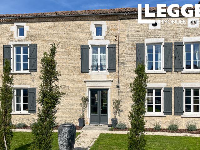 Superbe maison de village en pierre avec 4 chambres, pleine de charme et de caractère