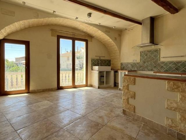 Superbe Maison de Village 4 Chambres 163m² + 85m² Cave