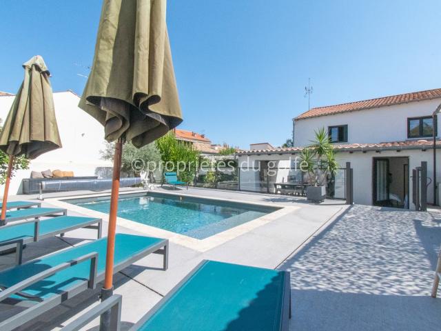 Superbe maison de ville à Sète avec piscine et jardin