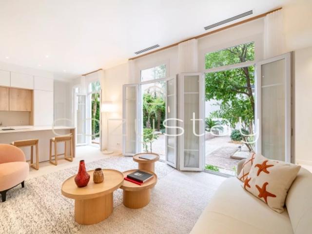 Superbe maison de ville rénovée, Cannes centre