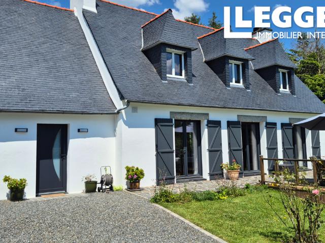 Superbe maison de campagne rénovée avec 5 chambres et grand jardin privatif – à proximité de Huelgoat