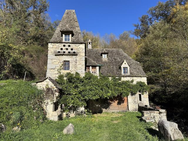 Superbe maison de campagne rénovée Sanvensa 85m² Villefranche de Rouergue