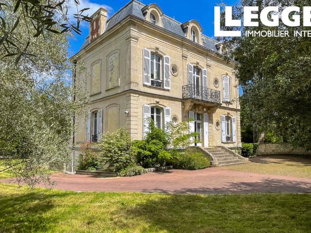Superbe maison de maître 12 pièces à vendre à 95290 L'Isle Adam