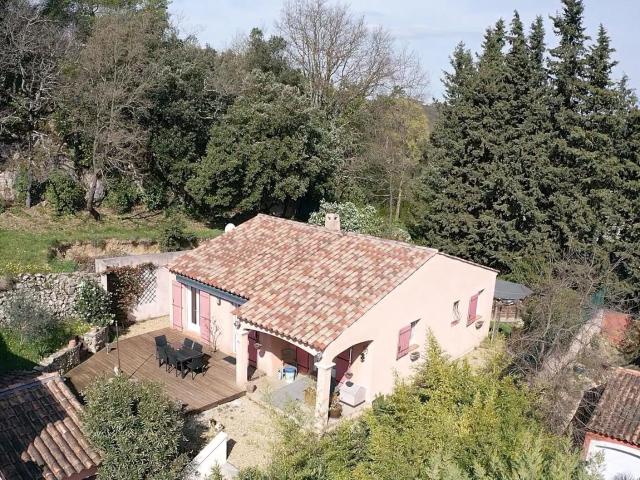 Superbe maison de plain pied avec garage récemment rénové