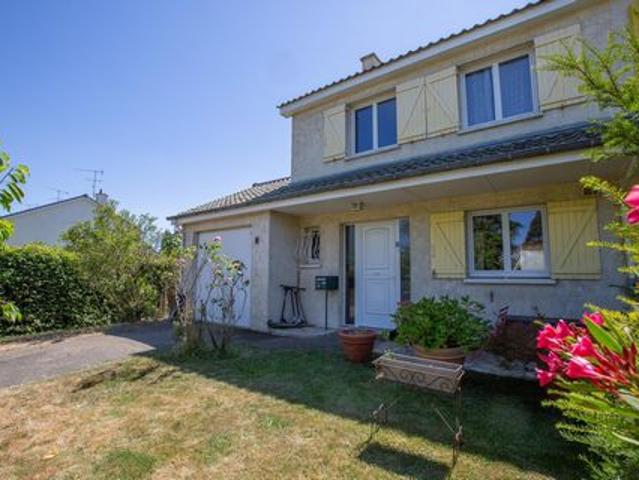 SUPERBE MAISON FAMILIALE 118 m2 AVEC GARAGE