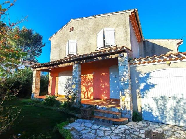 Superbe Maison Familiale aux Moulières!