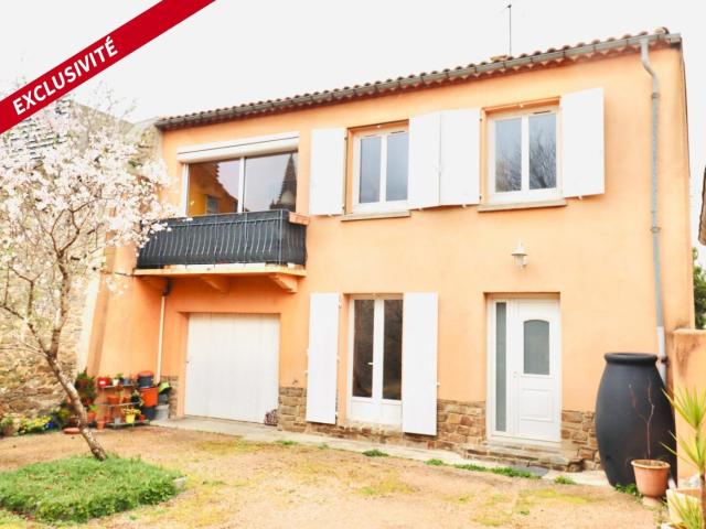SUPERBE MAISON PROCHE DE TOUTES LES COMMODITÉS