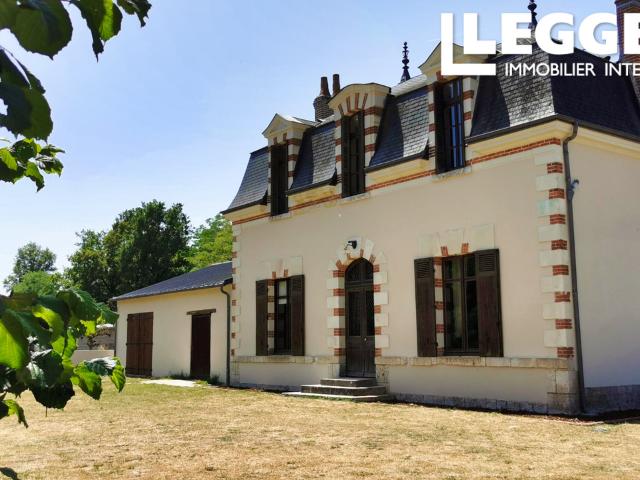 Superbe Manoir Bourgeois Restauré avec Piscine dans la Vallée de la Loire, près de Saint Aignan sur Cher