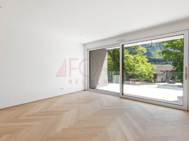 Superb new 4 room penthouse with terrace in Vessy