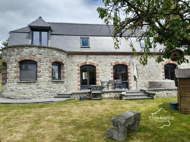 Superbe Avesnoise Triangle Avesnes La Capelle Le Nouvion 176m² Floyon