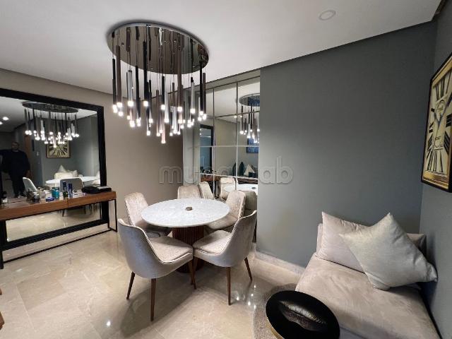 Superbe appartement meuble a vendre / californie