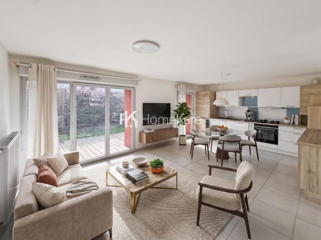 Superbe Appartement avec Grand Jardin en Ville