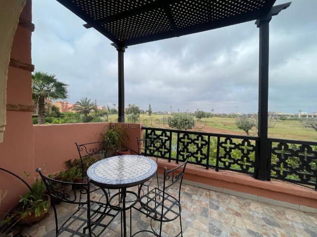 Superbe appartement avec grande terrasse vue golf