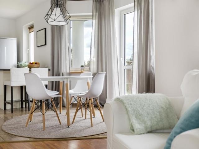 Superbe appartement avec espace extérieur en étage élevé ! PARKING