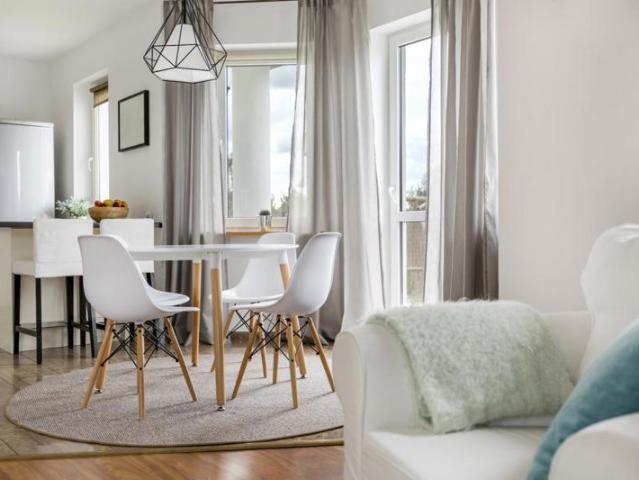 Superbe appartement avec espace extérieur en étage élevé ! PARKING