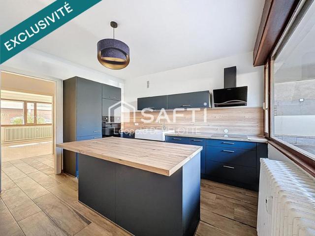Superbe appartement avec terrasse et stationnement quartier Sainte Thérèse