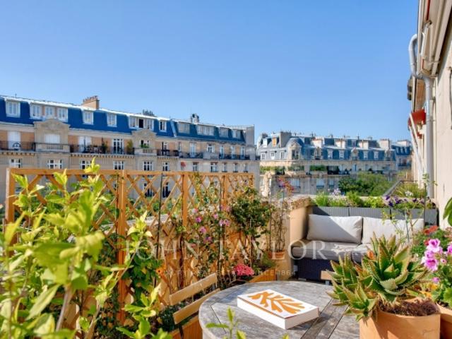 Superbe appartement avec terrasse et vues dégagées