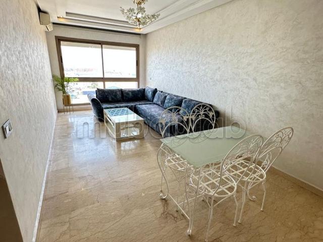 Superbe appartement à louer à Belvédère. Superficie 100 m². Bien meublé