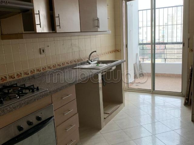 Superbe appartement à louer à Hay Palestine. 1 Pièce. Cuisine entièrement équipée