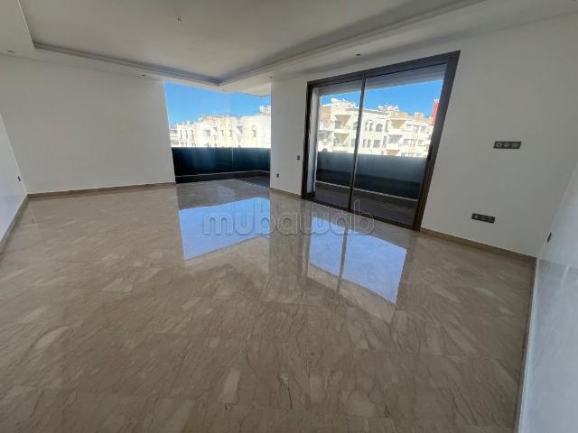 Superbe appartement à louer à Racine. Surface totale 150 m². Chauffage central et porte blindée