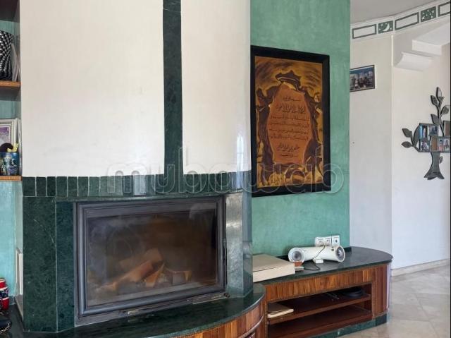 Superbe appartement à louer ou à vendre en Centre. Superficie 300 m². Meublé
