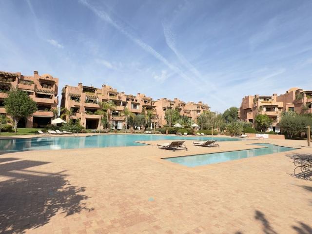 Superbe appartement à vendre à Boulevard Med 6.3 belles chambres. Résidence avec piscine