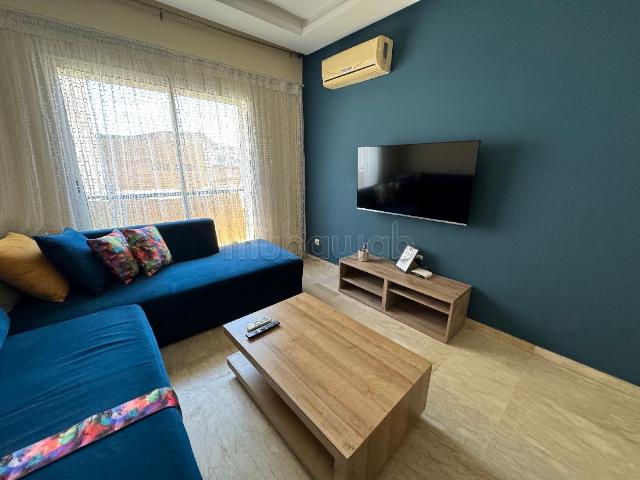 Superbe appartement à vendre à omar riffi. 1 belle chambre. Bien meublé