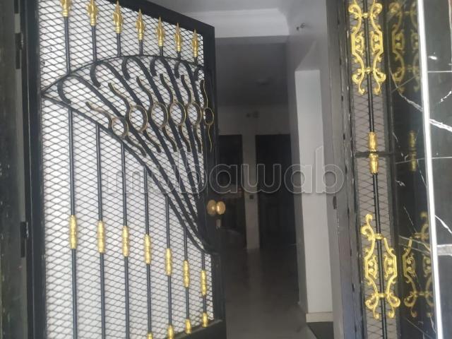 Superbe appartement à vendre à Larache. 6 pièces. Terrasse et ascenseur
