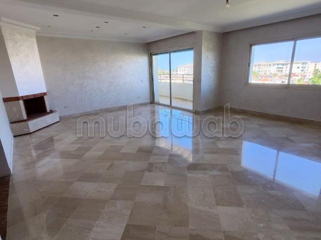 Superbe appartement à vendre à Riyad. Surface de 259 m². Ascenseur et terrasse