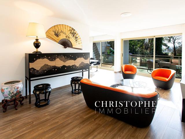 Superbe Appartement de Grand Standing 127 m2 Secteur Parc B