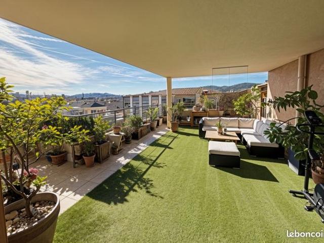 Superbe appartement de standing 4 pieces avec terrasse
