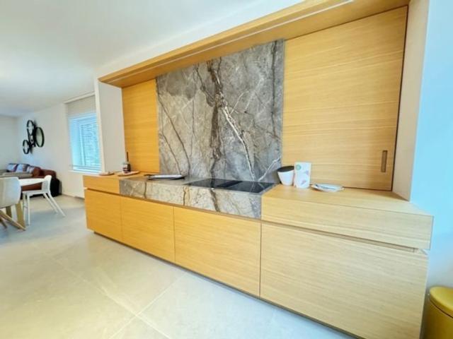 Superbe appartement de + 143m² rénové avec gôut