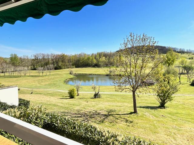 Superbe appartement de 120 m2 avec vue exceptionnelle sur golf et lac