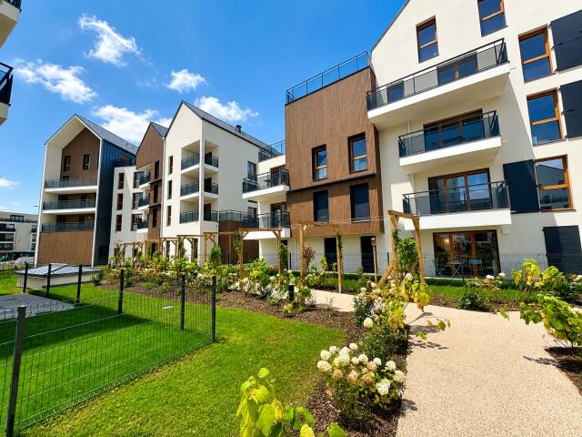SUPERBE APPARTEMENT DE 4 PIECES AVEC TERRASSE ET PARKING EN SOUS SOL