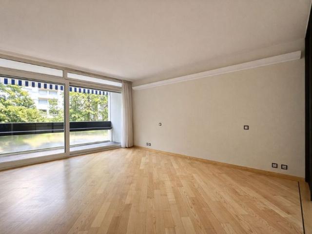 Superbe appartement de 5.5 pièces avec piscine – Malagnou