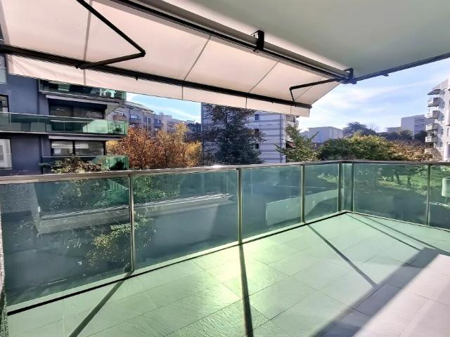 Superbe Appartement de 5 pièces avec grand balcon de 40m2