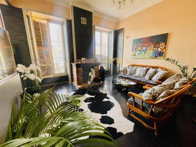 Superbe Appartement De 5 Pieces centre ville 120m² Menton