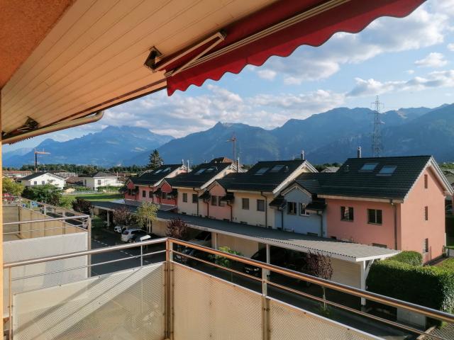 Superbe appartement en duplex de 3.5 pièces avec vue panoramique à Roche VD